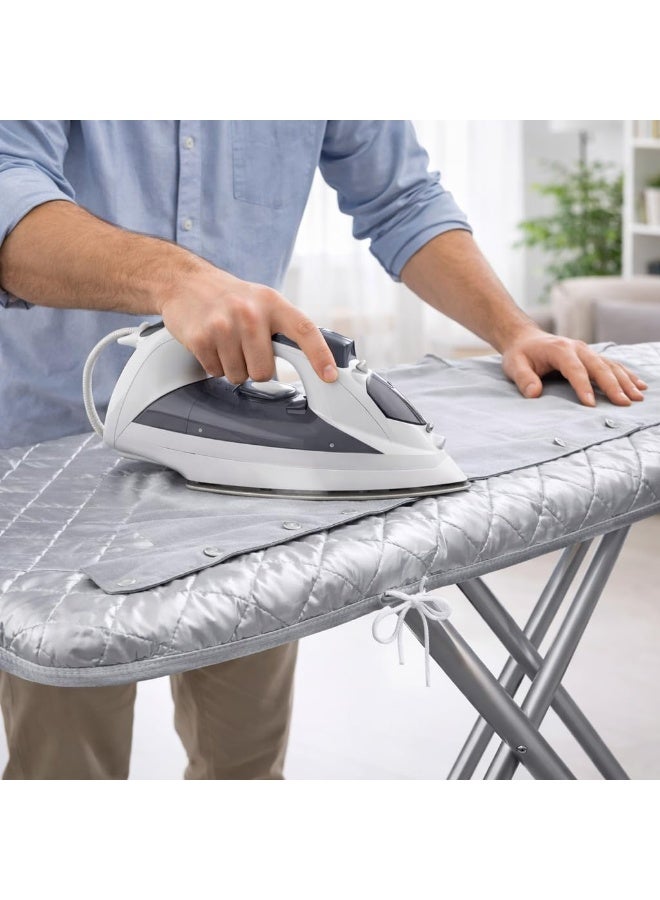 غطاء طاولة كي فاخر مبطن من قماش عاكس للحرارة مع حافة مرنة وبطانة سميكة للضغط بشكل اسرع وازالة التجاعيد، سطح قابل للغسل يناسب الالواح القياسية والمنزل، 140 × 50 سم، فضي - Image 3